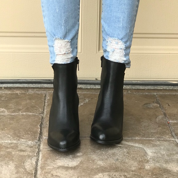 Black Genuine Leather Pointy Toe Boho Ankle Boots - Picture 3 of 8